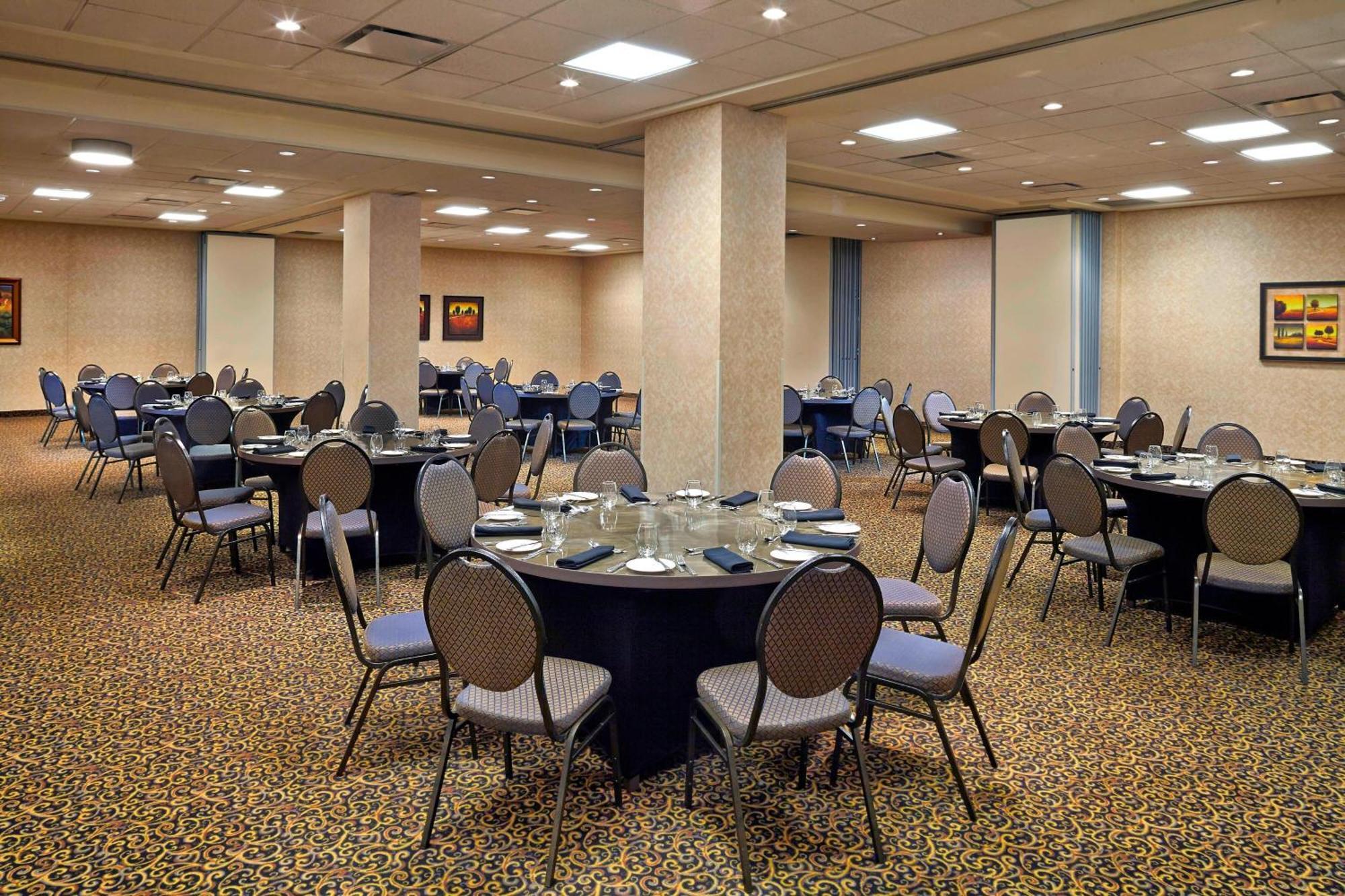 Four Points By Sheraton Moncton Eksteriør bilde